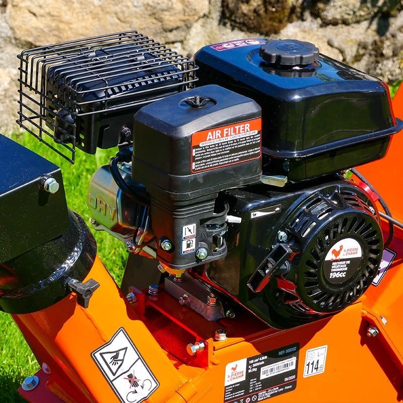 Broyeur de végétaux thermique 196 cc, 100 mm St Pierre du Champ